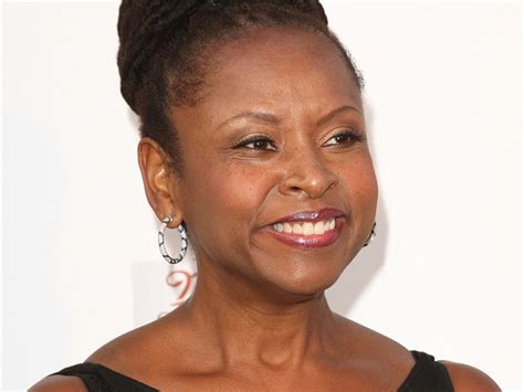 robin quivers net worth|Robin Quivers WWDC, Bio, Wiki, Age, Husband,。